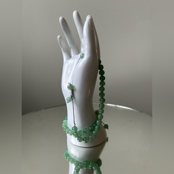 Handmade genuine gemstone bracelet. This Adventurine bracelet is adjustable. - Picture 5 of 6